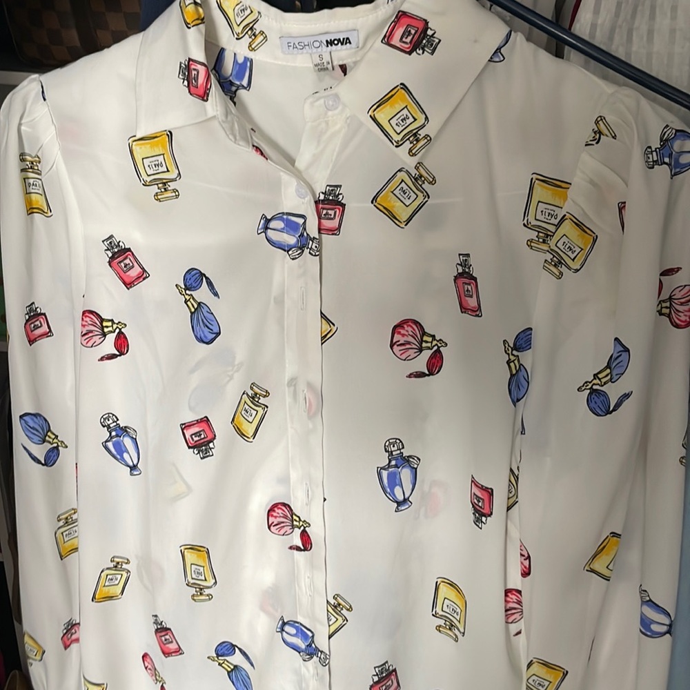 Small white perfume top